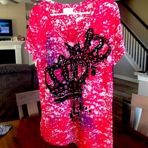 Maurice’s shear shirt. Size 0. Fits Size 14. Gently warn. Good condition